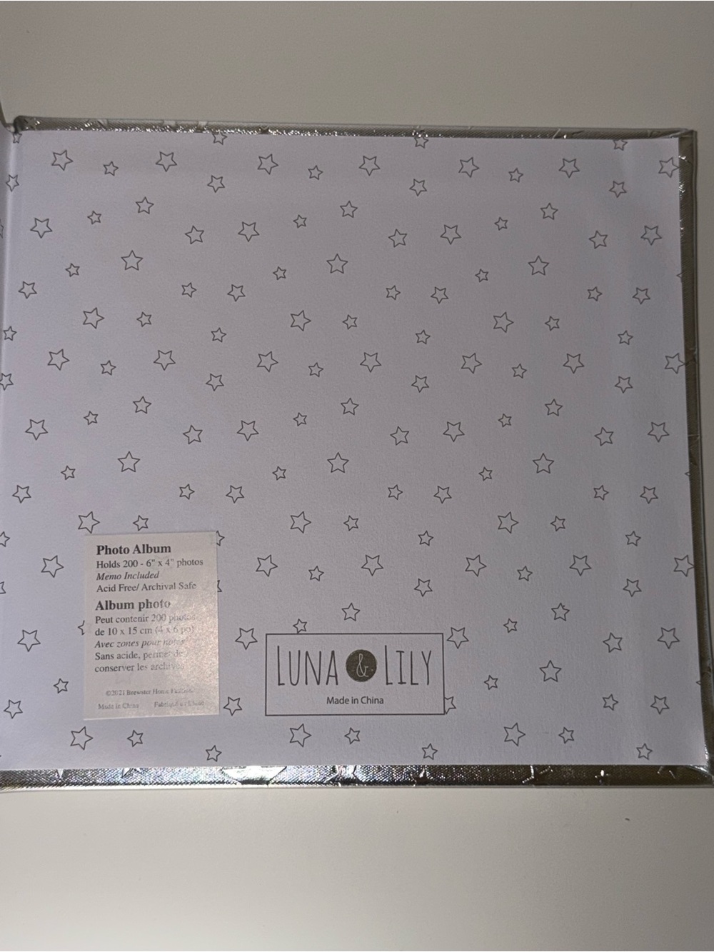 Silver Star-Embossed Picture Frame Album 200 6” x 4” photos - Picture 5 of 7